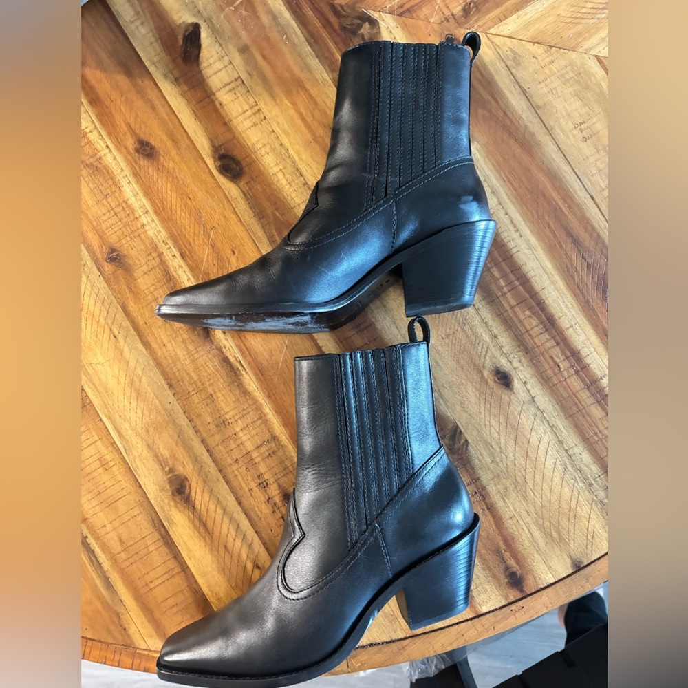 Tory Burch Boots